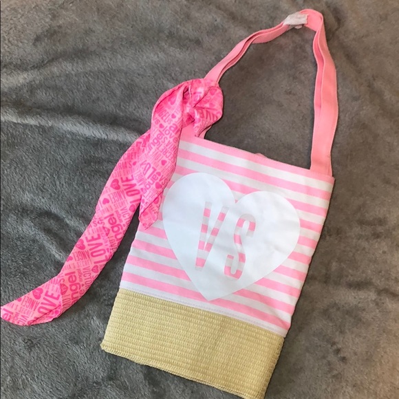 🌼 Victoria’s Secret Tote bag and scarf Victoria’s Secret Beach bag - Picture 7 of 7